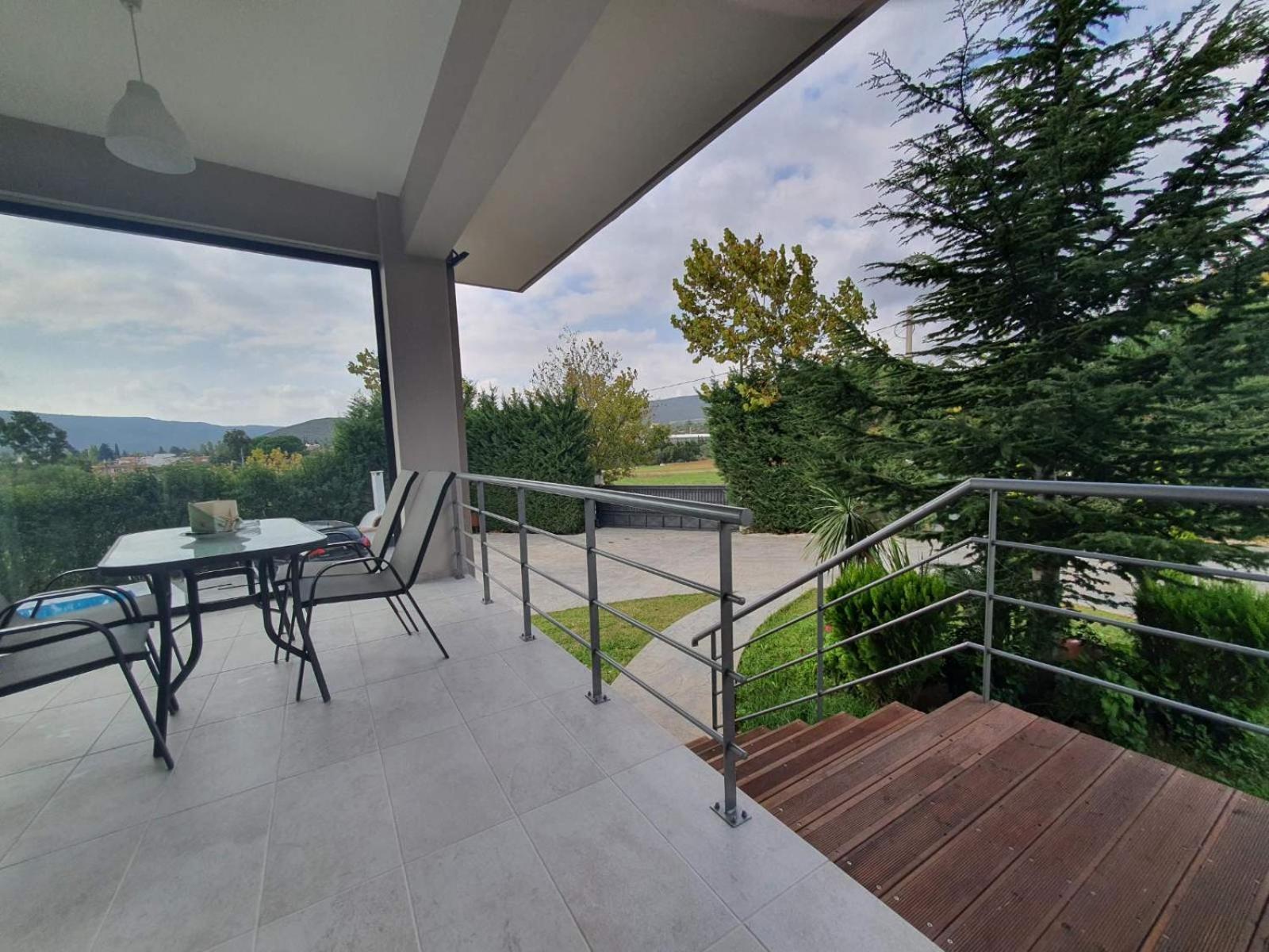 Villa Constangie Marathón Exterior foto